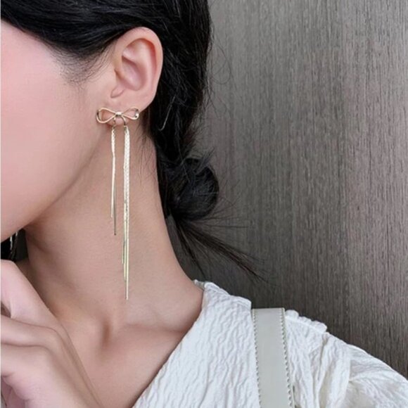 “Sweet Intentions” Gold Bow Dainty Delicate Tassel Sterling Silver Stud Earrings - Picture 4 of 7